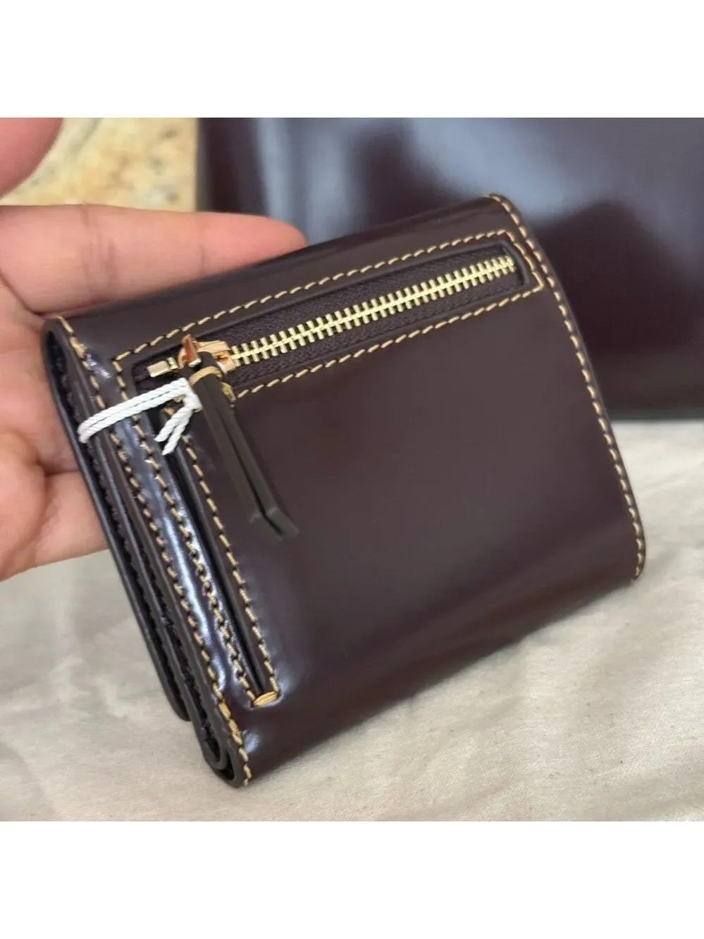 New tory burch BRITTEN SMOOTH COMPACT WALLET TEMPRANILLO